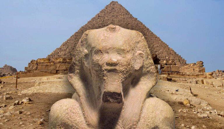 pyramid menkaure pharaoh giza plateau